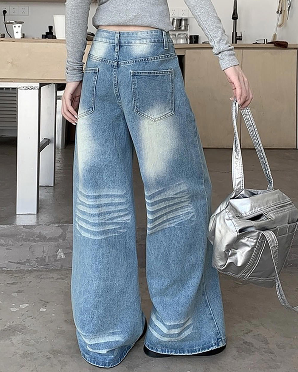 Light Blue Washed Wide-Leg Jeans